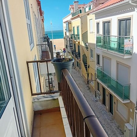 Carolina Do Mar Apartment Nazaré Exterior photo